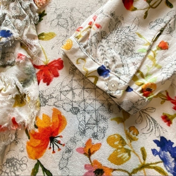 NANETTE LEPORE Edina Blouse in Cream + Floral Print Size X-Small (EUC) - Picture 7 of 13